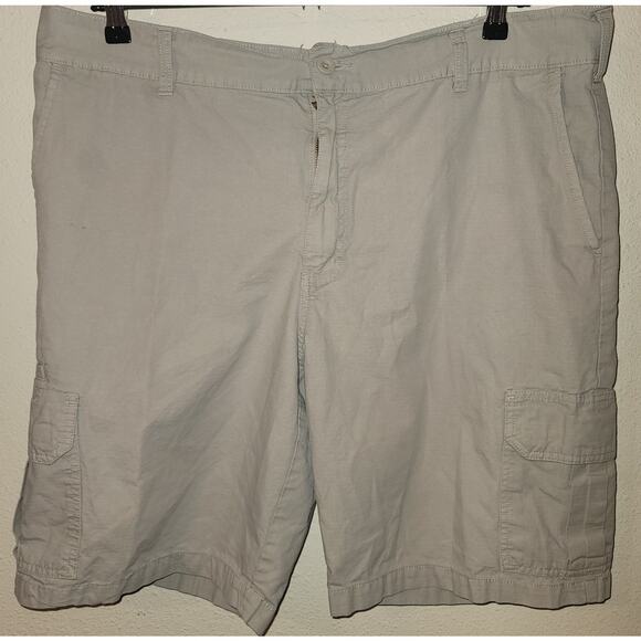 Dickies Tan Relaxed Cargo Men's Shorts 40 Side Pockets Belt Loops 100% Cotton - Picture 1 of 5